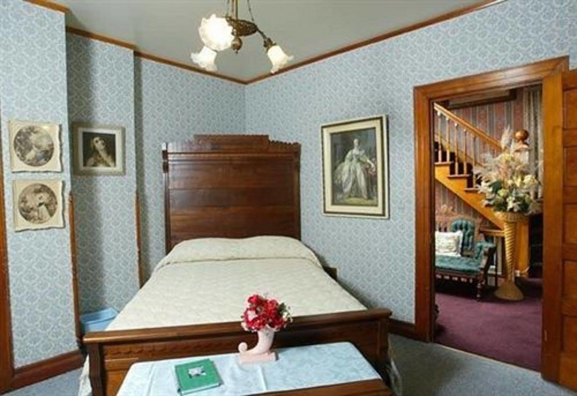Oakenwald Terrace Hotell Chatfield Rom bilde